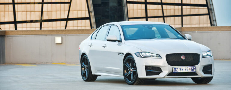 Experience the Jaguar XF Jaguar XF