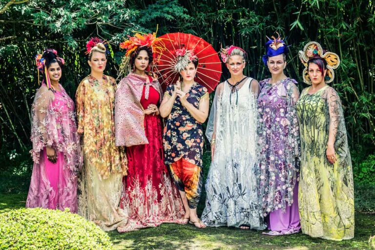 Mary-Lynn Muruges, Chantal Anley, Allison Ekstrand, Karen Monk-Klijnstra, Carey van Raalte, Chrystal Austin and Victoria Arthur