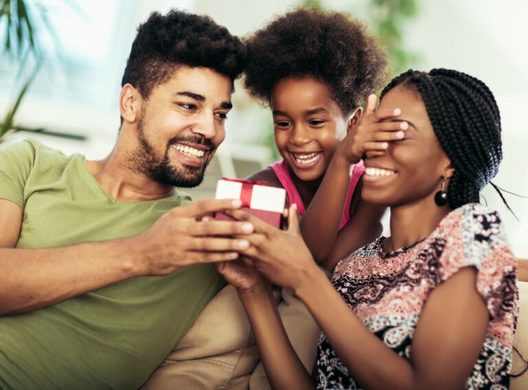 DON’T BE A SLOUCHER AND BUY A VOUCHER TO SHOW YOUR LOVE FOR YOUR MOM DURING LOCKDOWN!