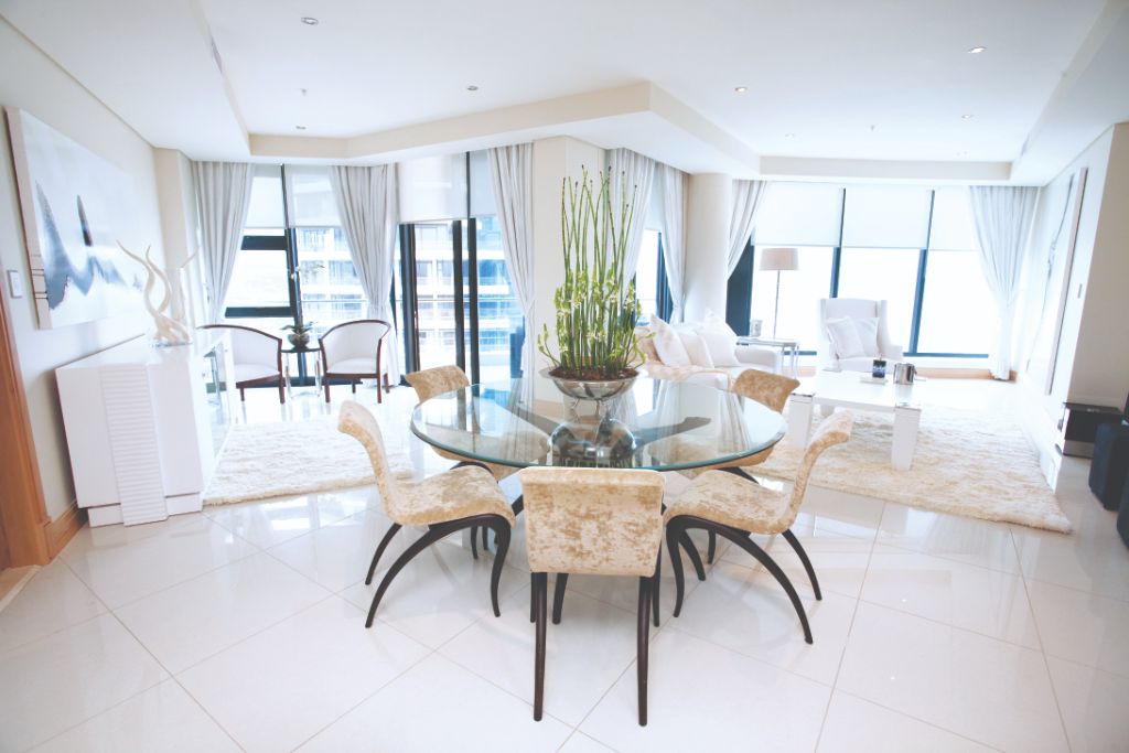 Nikki Rolfe DECOR: Making Friends with Trends - Famous Durban