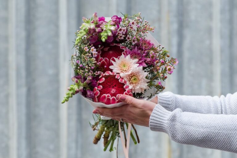 Petal & Post