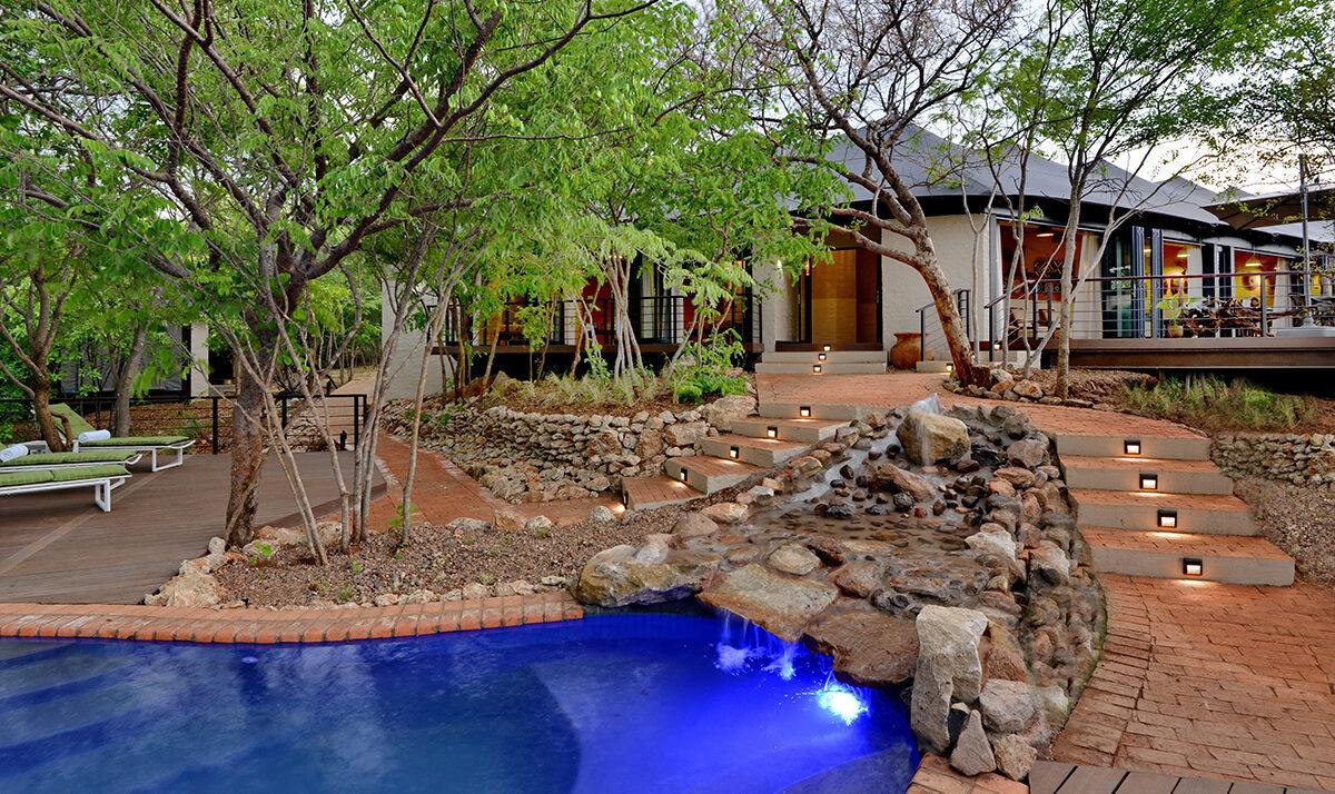 Victoria Falls Safari Lodge